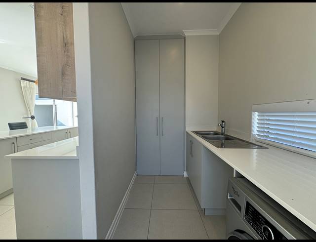 4 BEDROOM HOUSE FOR SALE IN PARKLANDS NORTH